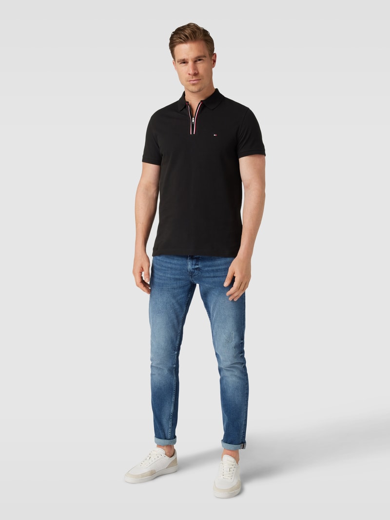 Poloshirt mit Label-Stitching in schwarz