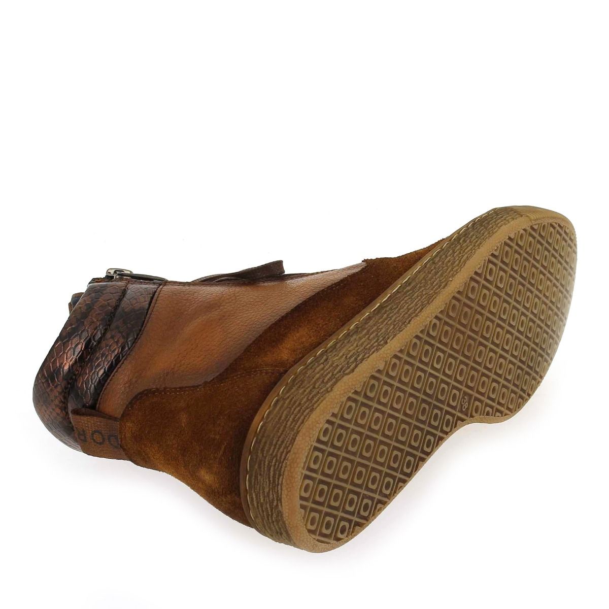 Dorking  DELI 8910 - cognac