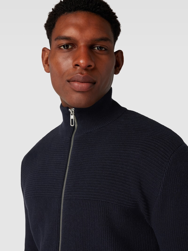 Strickjacke mit Stehkragen in marineblau meliert