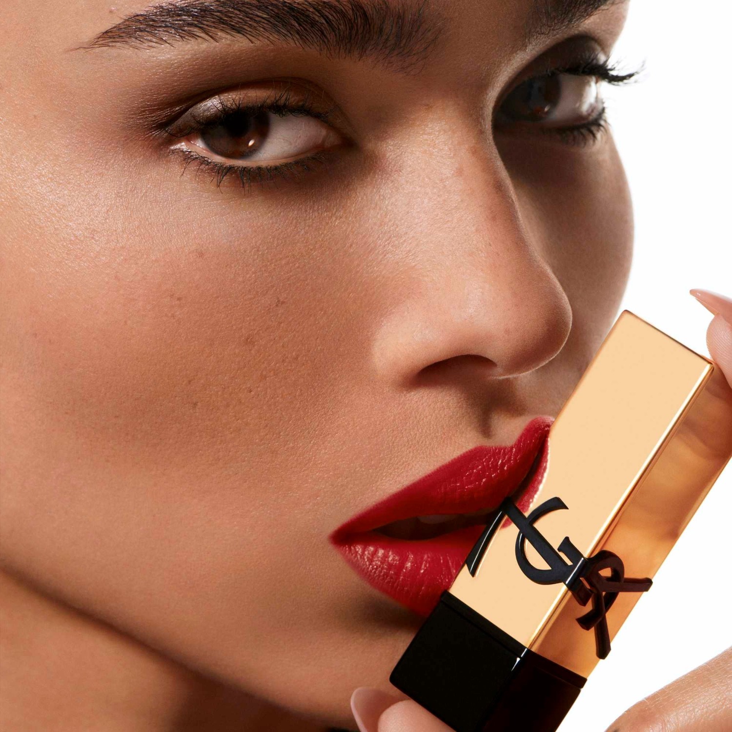 Yves Saint Laurent Rouge Pur Couture R1 Le Rouge
