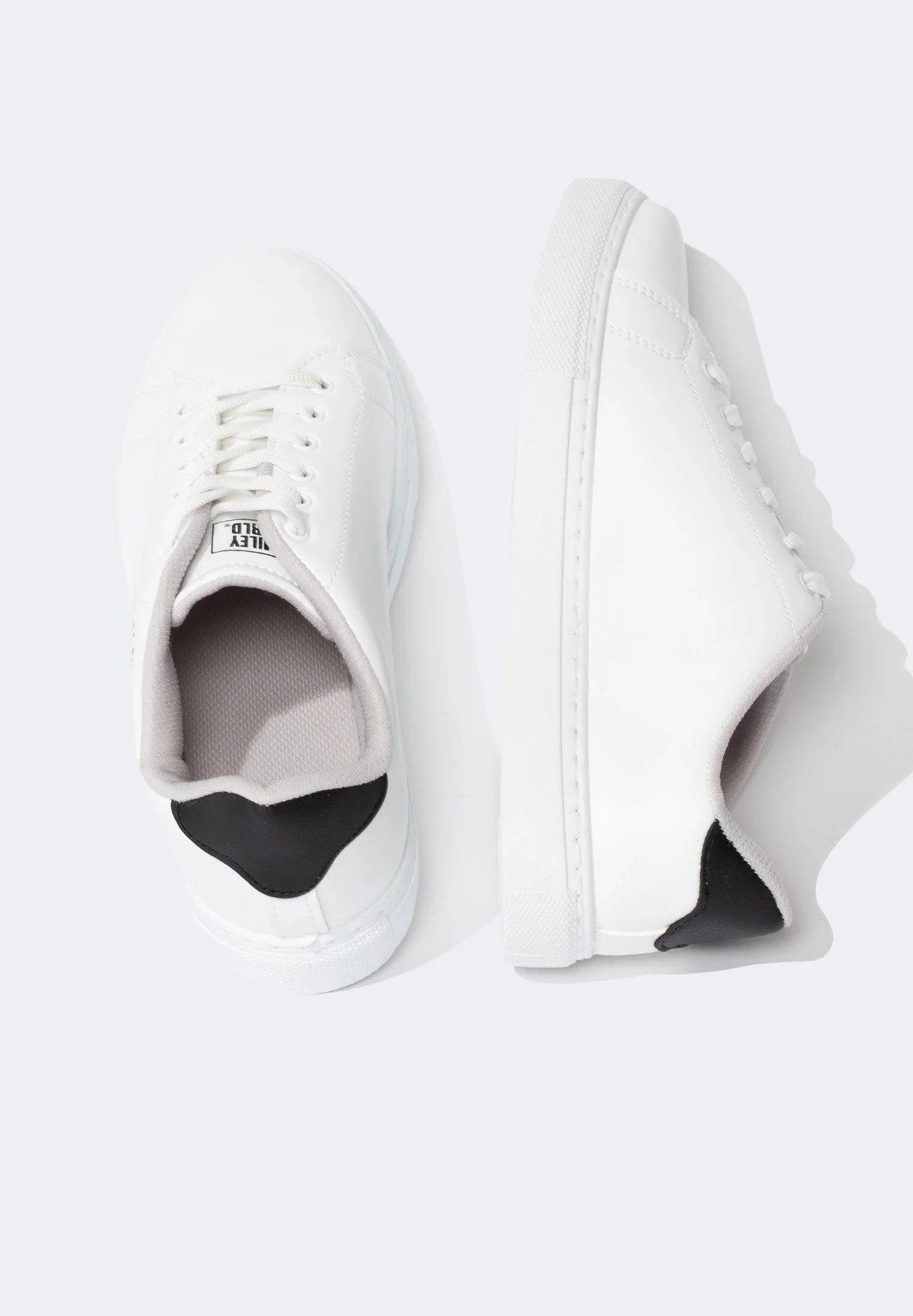 DeFacto SMILEYWORLD- Zapatillas bajas