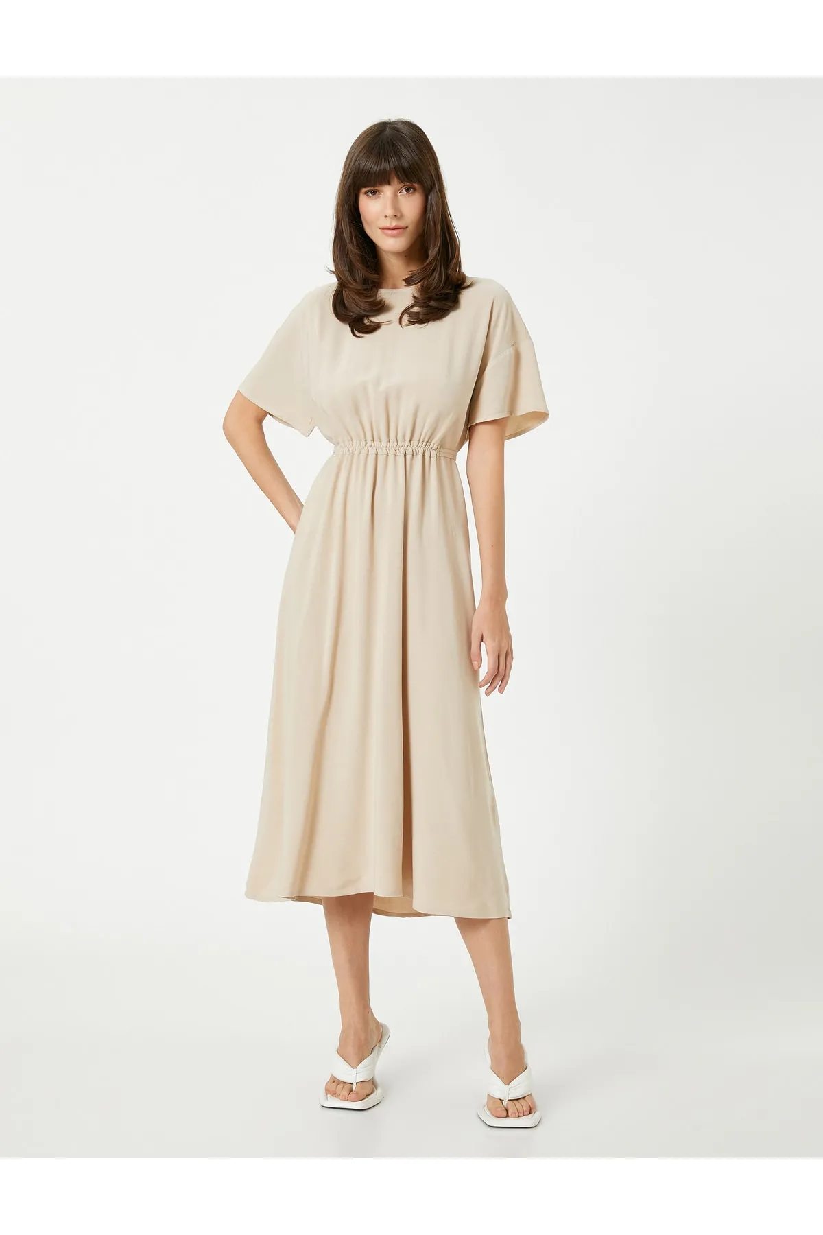 Koton  Midikleid aus Leinenmischung mit kurzen Ärmeln und geraffter Taille