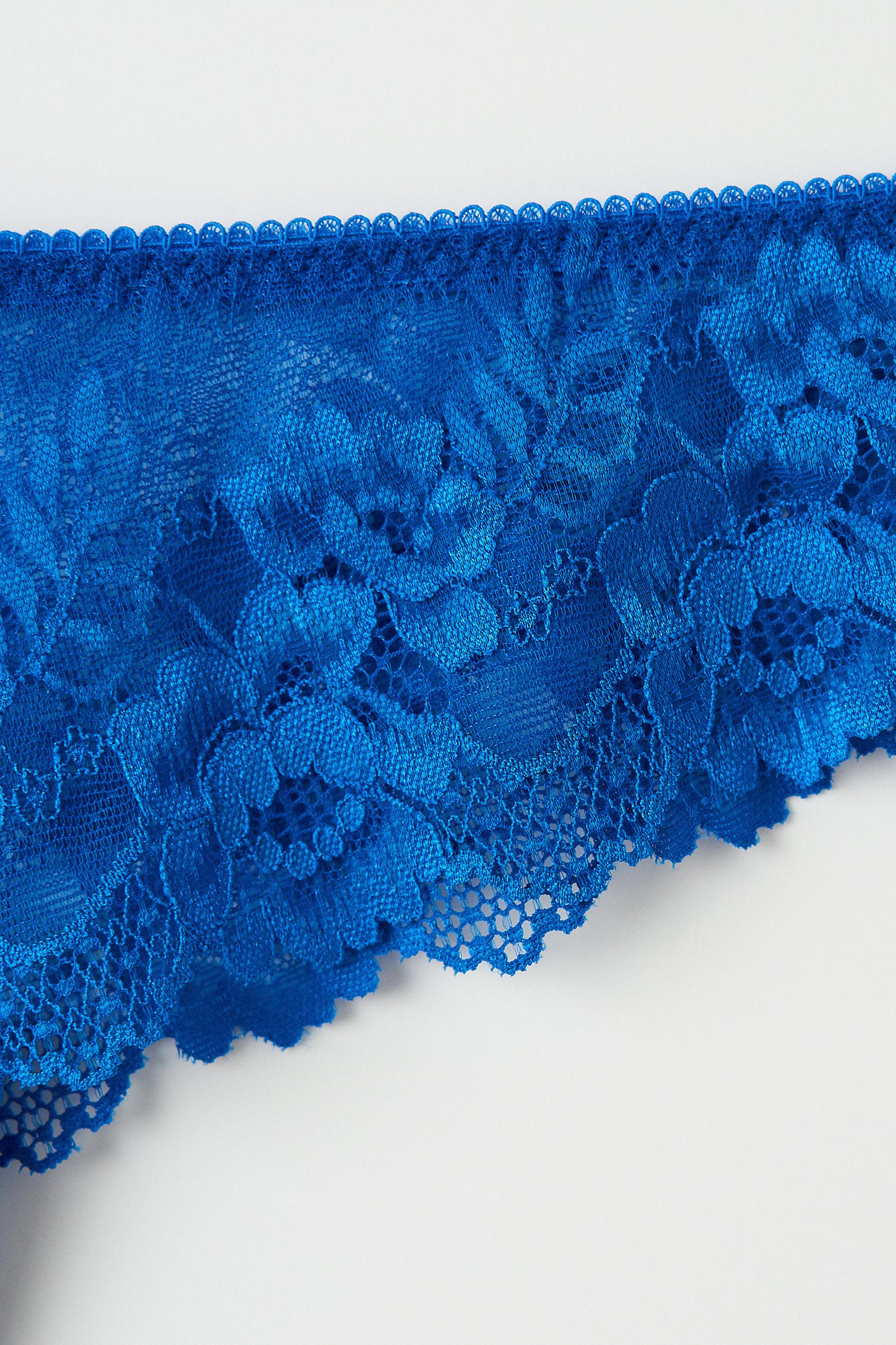 Lace string