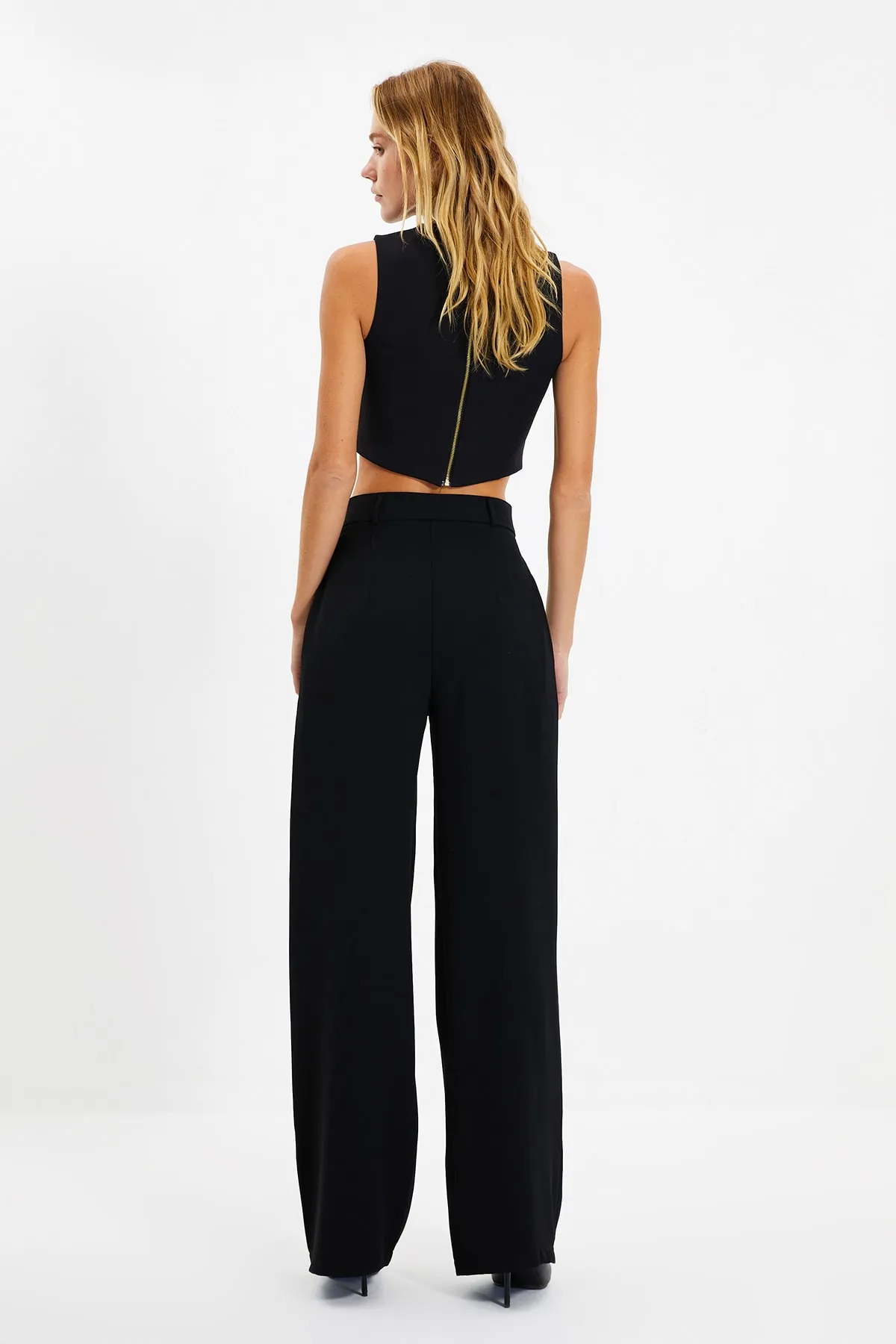 Trendyol Collection  Schwarze Webhose mit weitem Bein TWOAW22PL0263