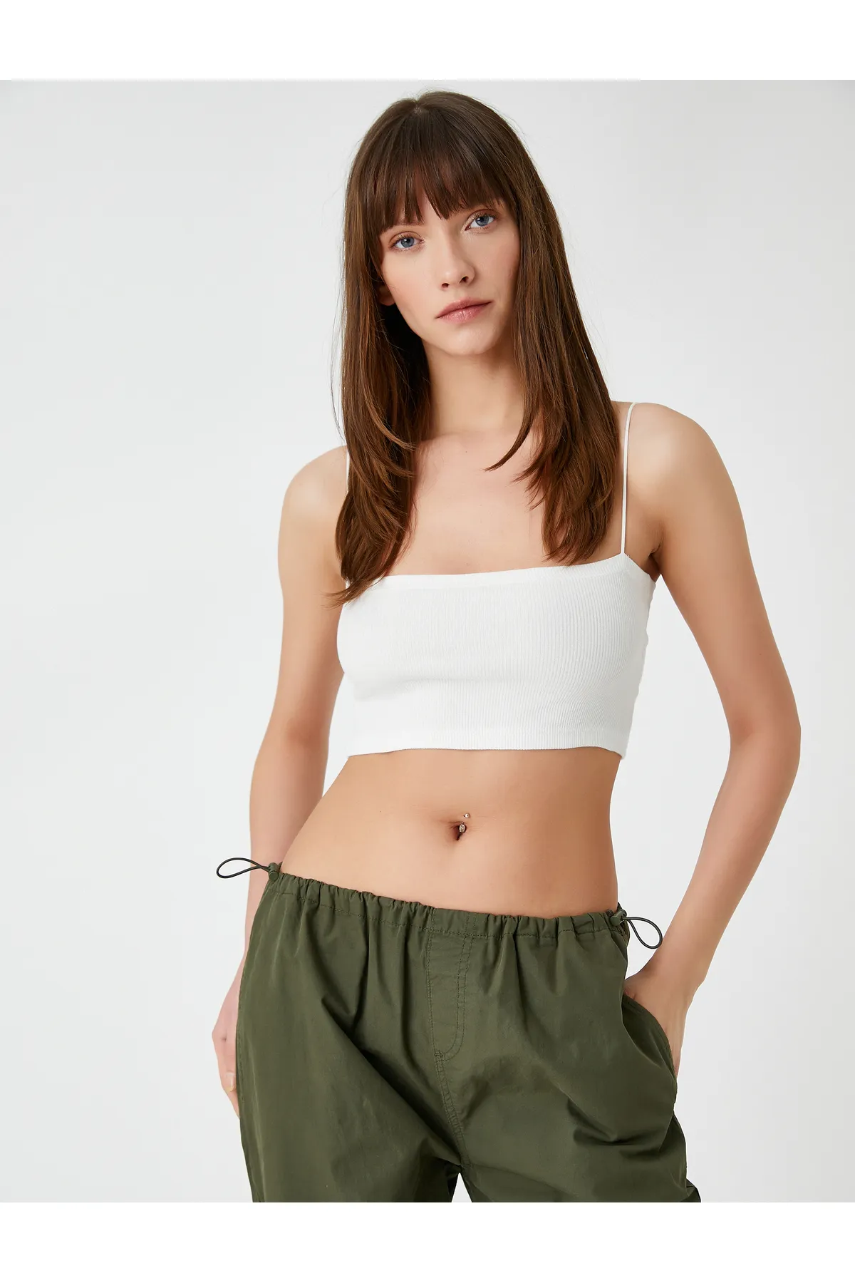 Koton  Crop Tank Top aus Baumwolle mit quadratischem Ausschnitt und dünnen Trägern