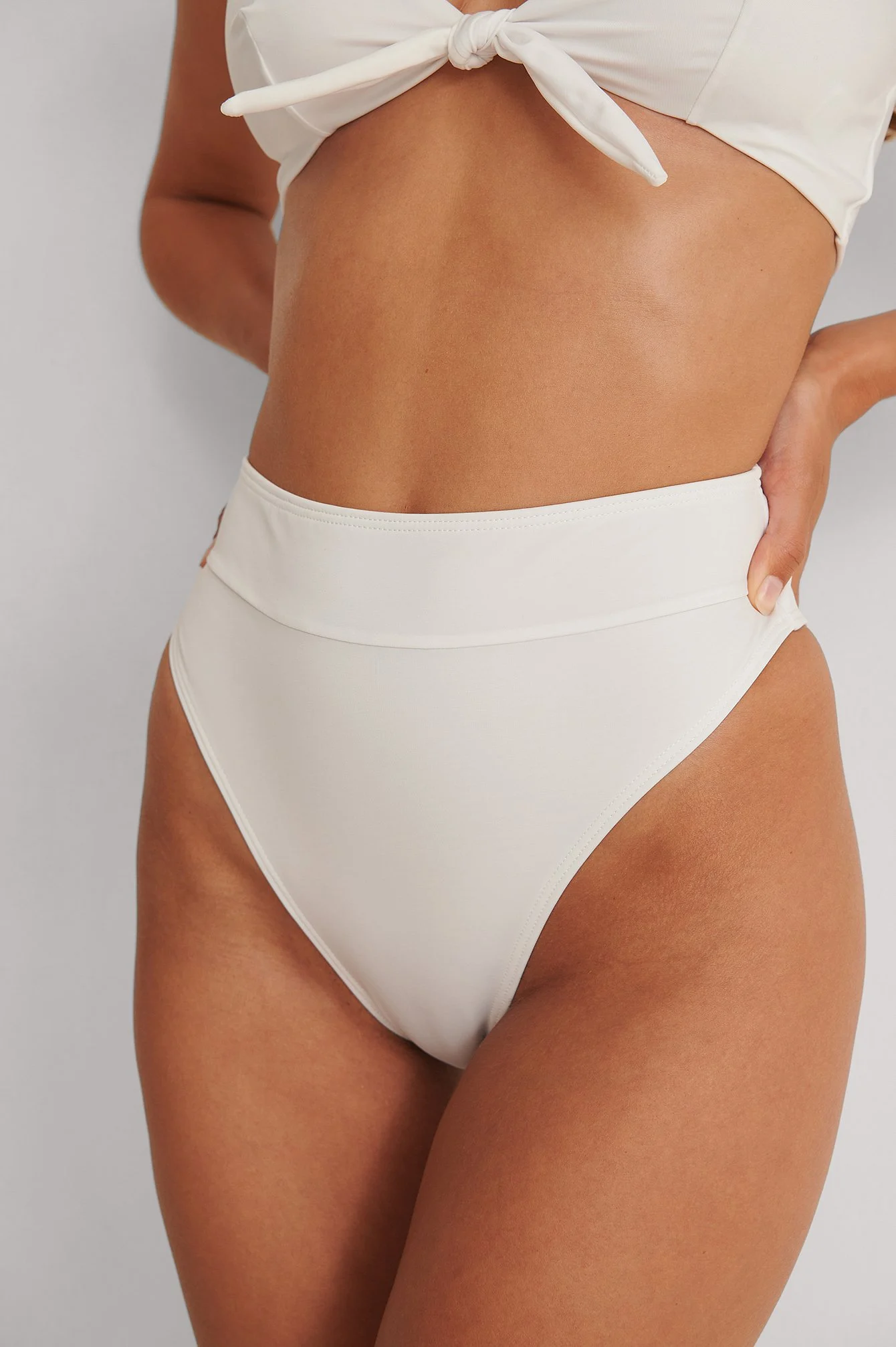 Bikini-Höschen mit hoher Taille