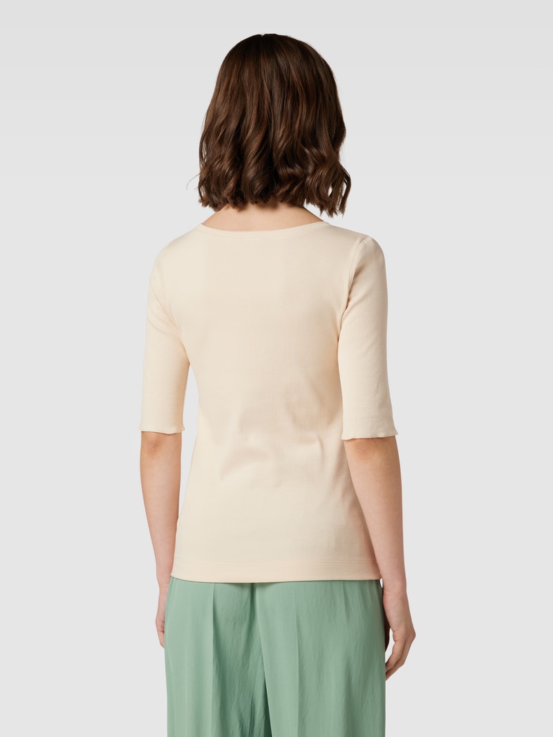 T-Shirt aus Baumwoll-Elasthan-Mix mit U-Boot-Ausschnitt in offwhite
