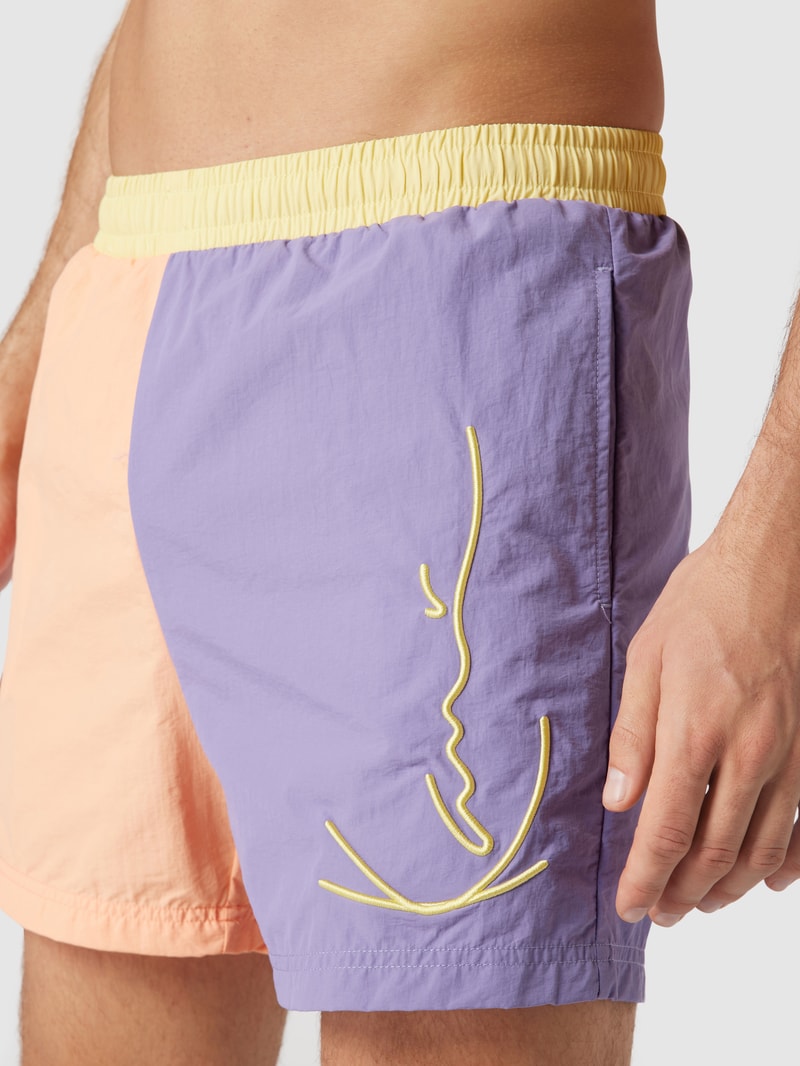Badehose mit Label-Stitching in orange