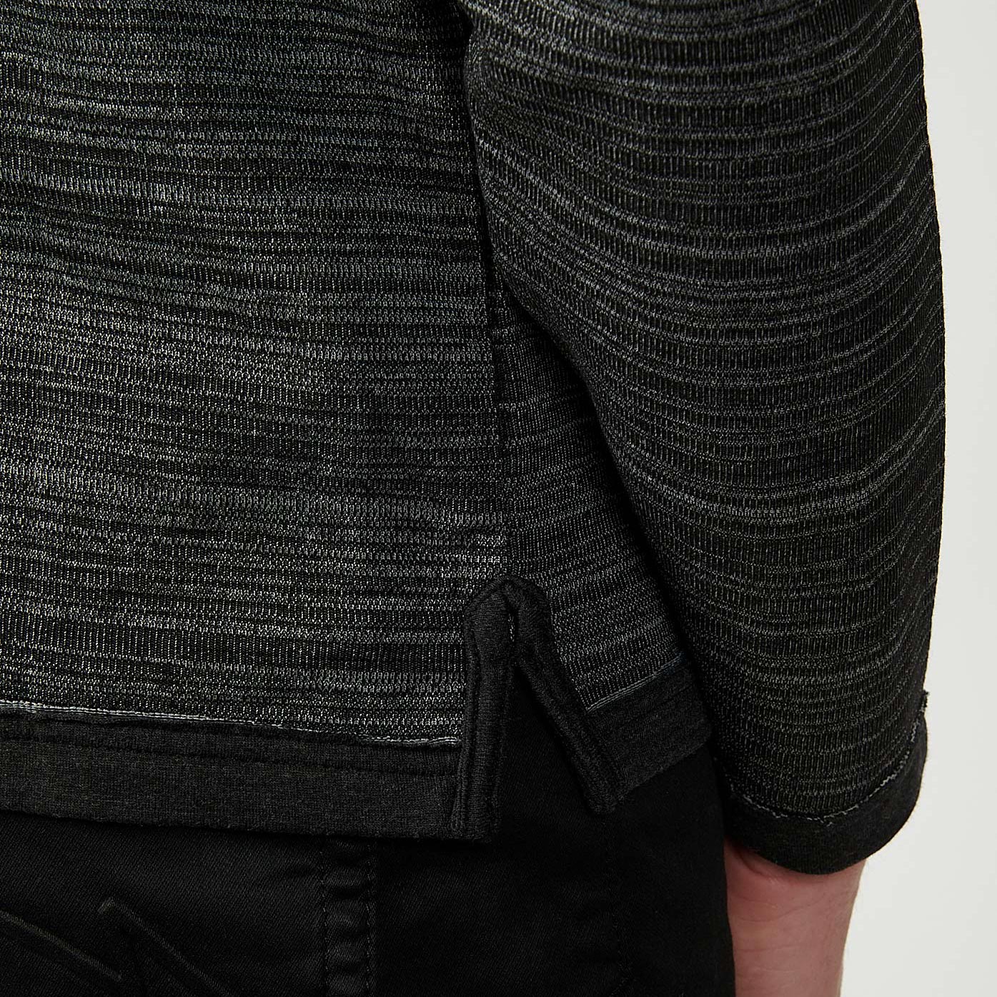 TAO    T-shirt noir homme