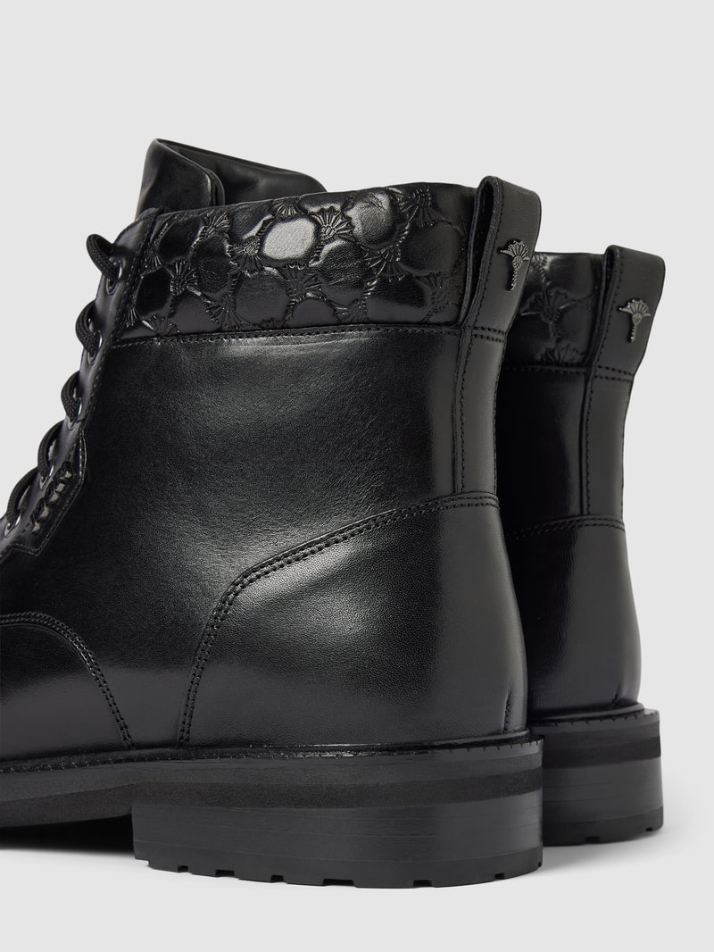 Schnürboots mit Label-Details in schwarz
