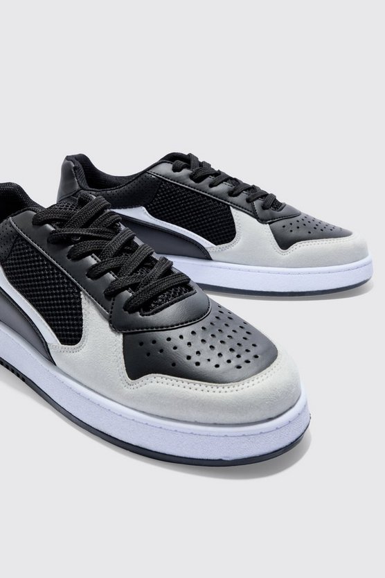 Sneaker mit klobiger Sohle und Mesh-Einsatz
