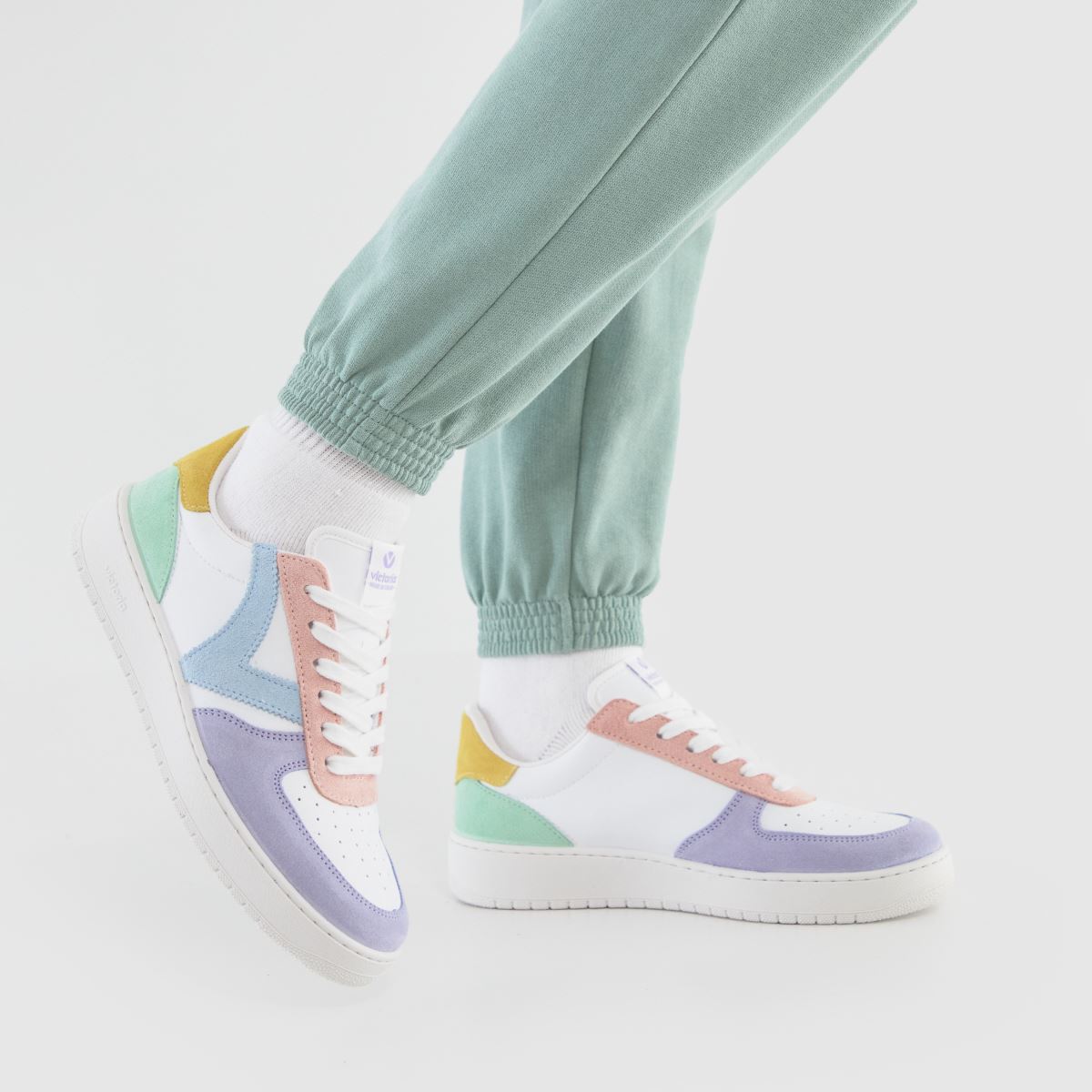 Victoria Madrid-sneakers i flerfärgat