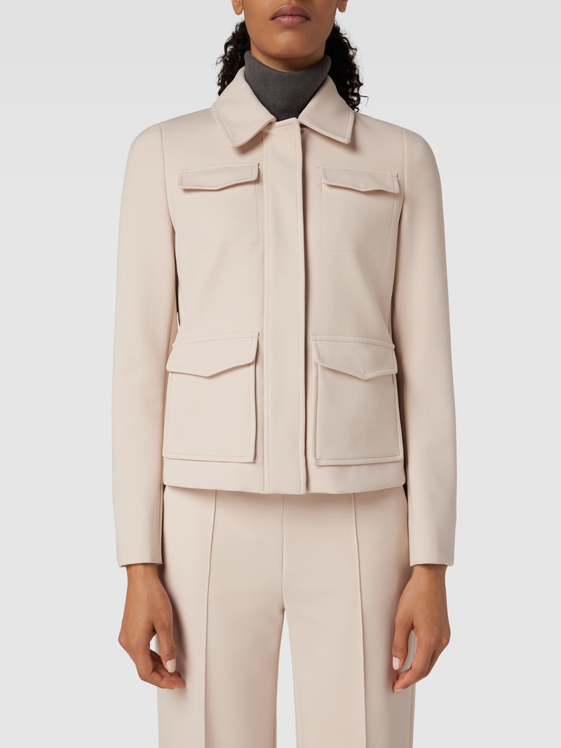 Blazer mit Pattentaschen in beige