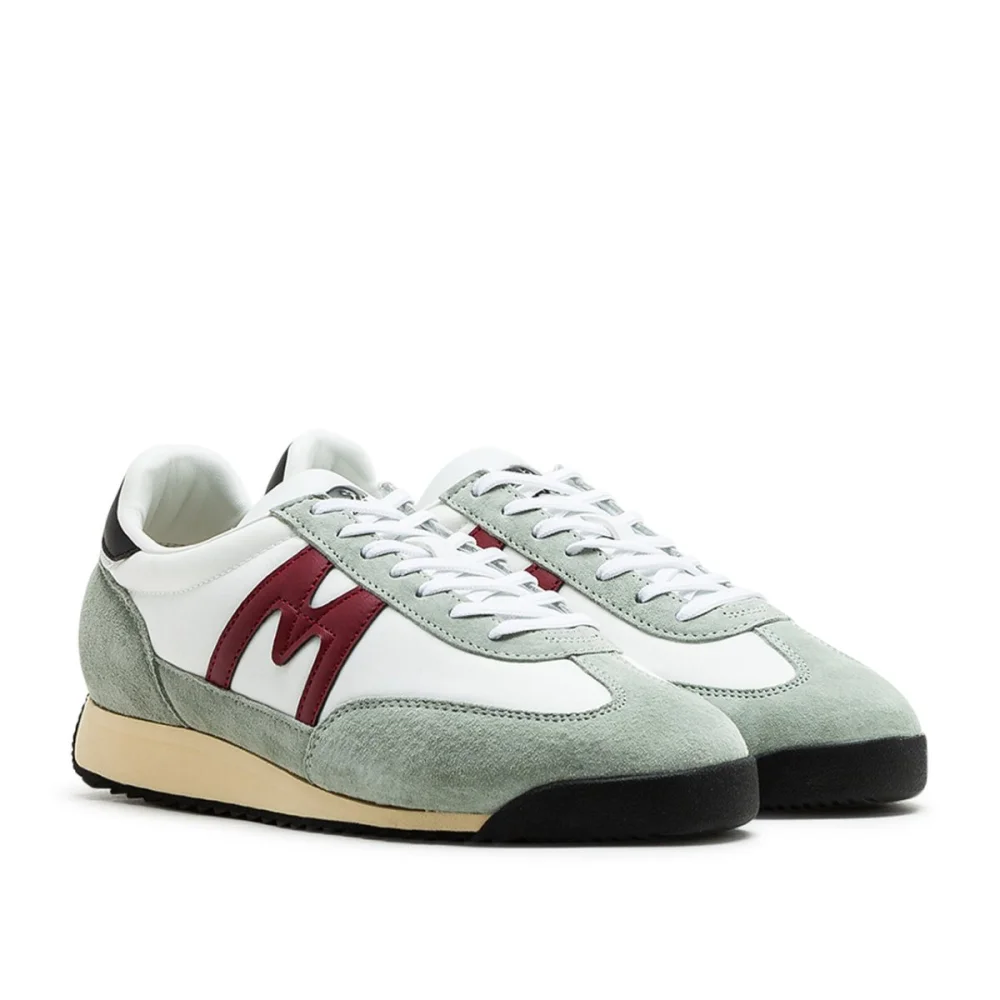 Karhu Mestari F805055 / grau