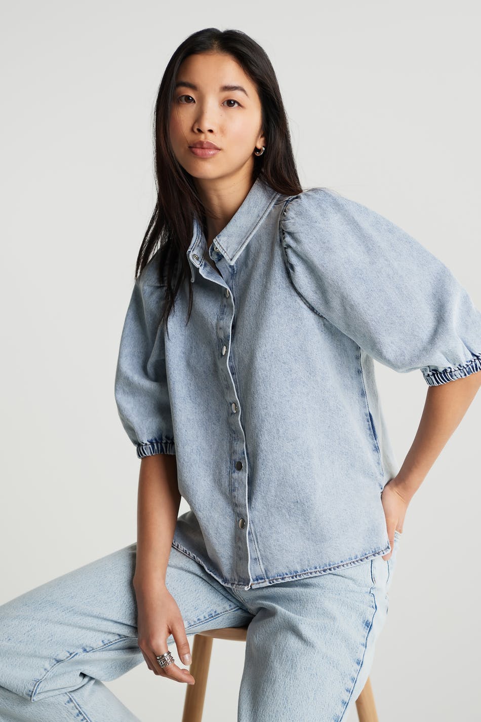 Puff ss denim blouse