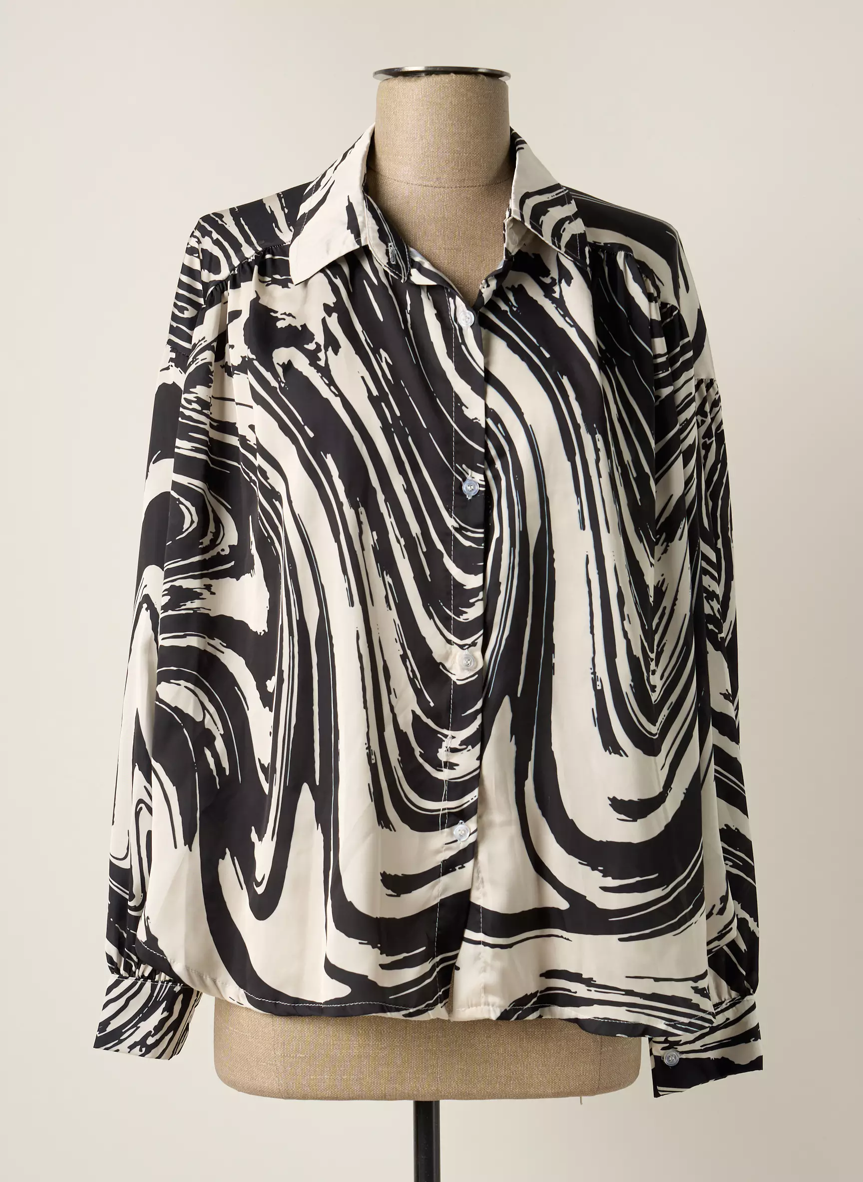 Wiya Chemisiers Femme couleur noir