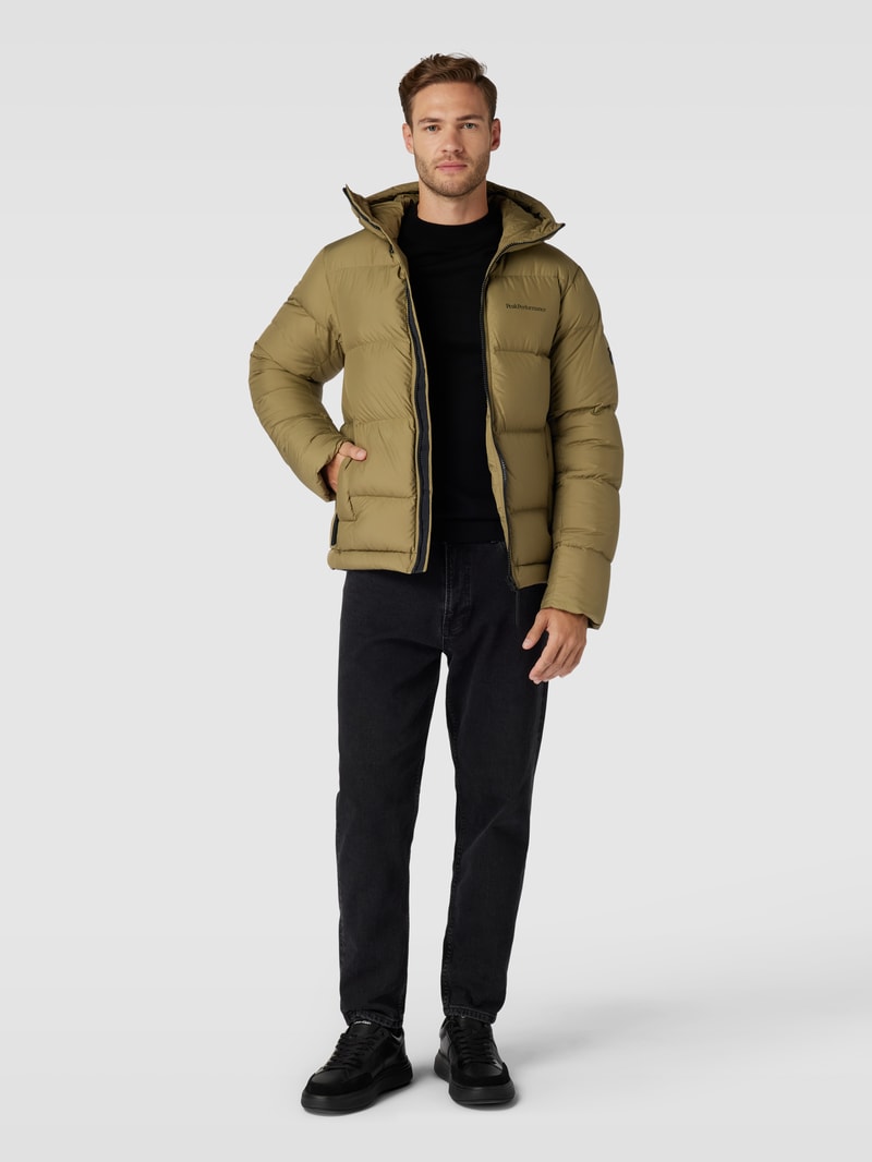 Daunenjacke mit Kapuze Modell 'Rivel' in olivgrün