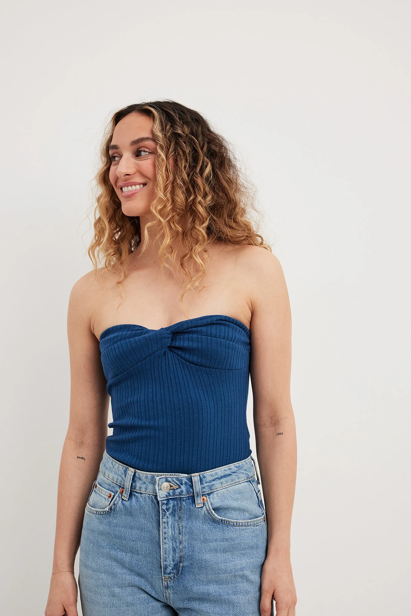 Tube-Top mit verdrehter Front