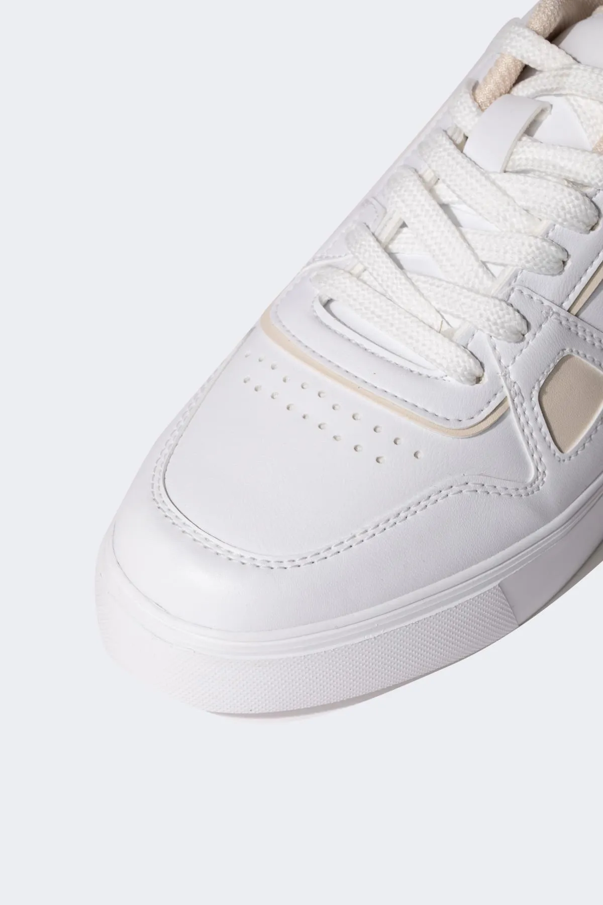 DeFacto  Damen-Sneakers mit flacher Sohle und Schnürung aus Kunstleder B9720axns