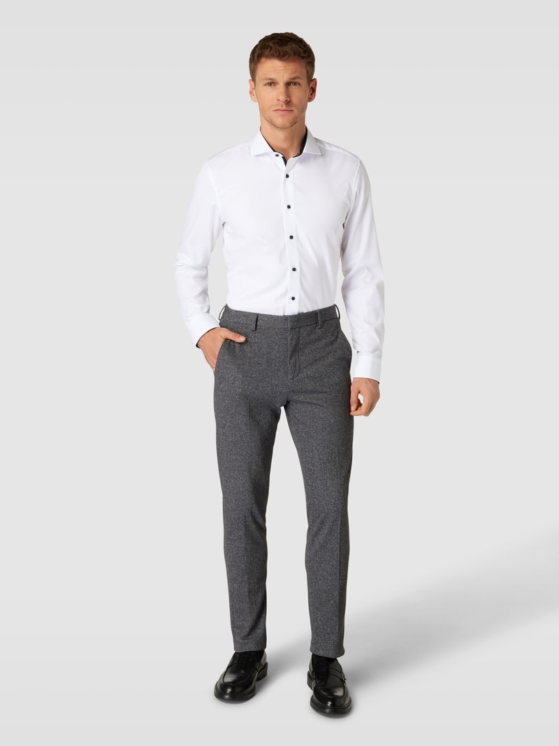 Slim Fit Business-Hemd mit Haifischkragen in weiß