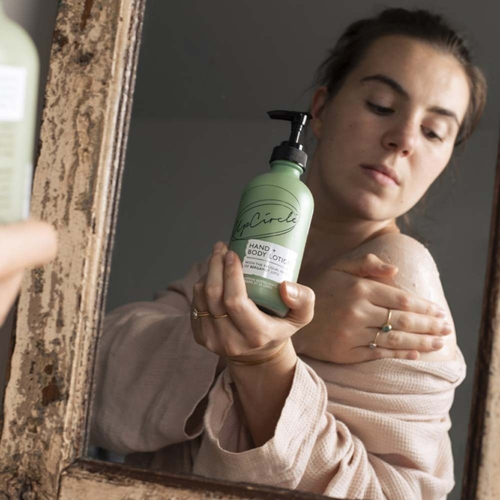 UpCircle Balsam do rąk i ciała z wodą bergamotkową