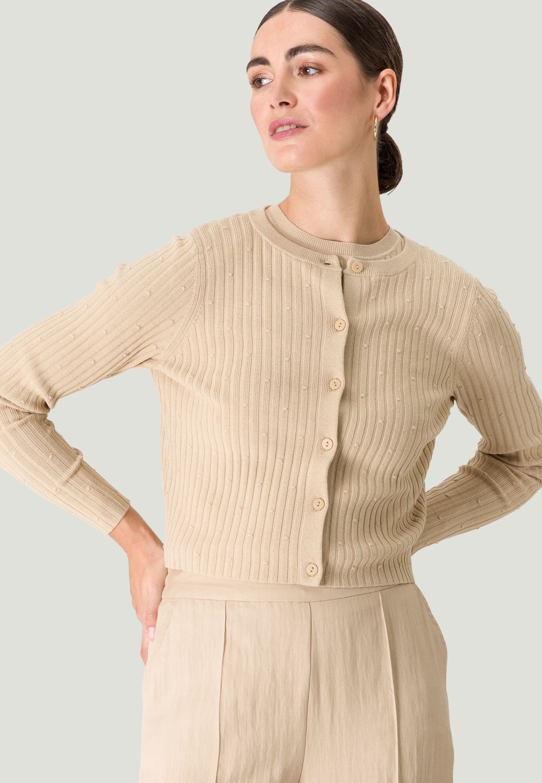 Strickjacke mit Rundausschnitt