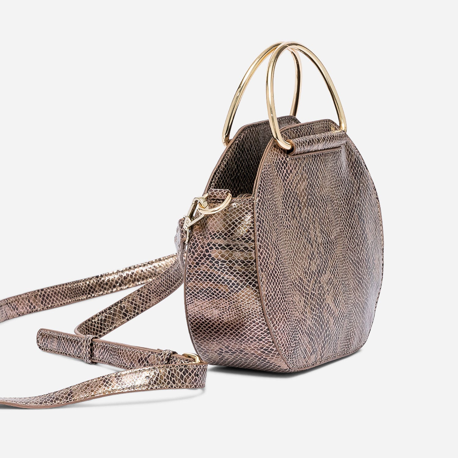 Sac à main taupe métallisé effet python
