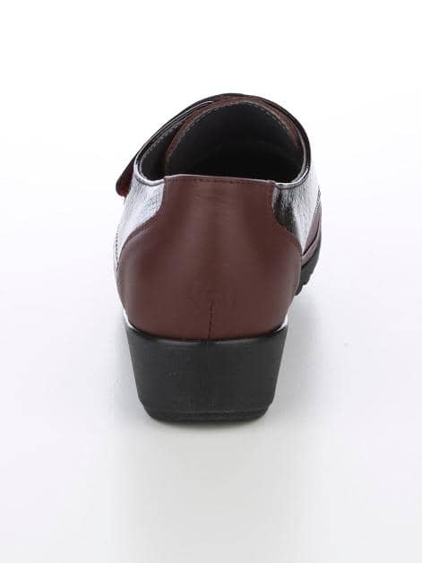 Klettslipper mit Schmuckdetail