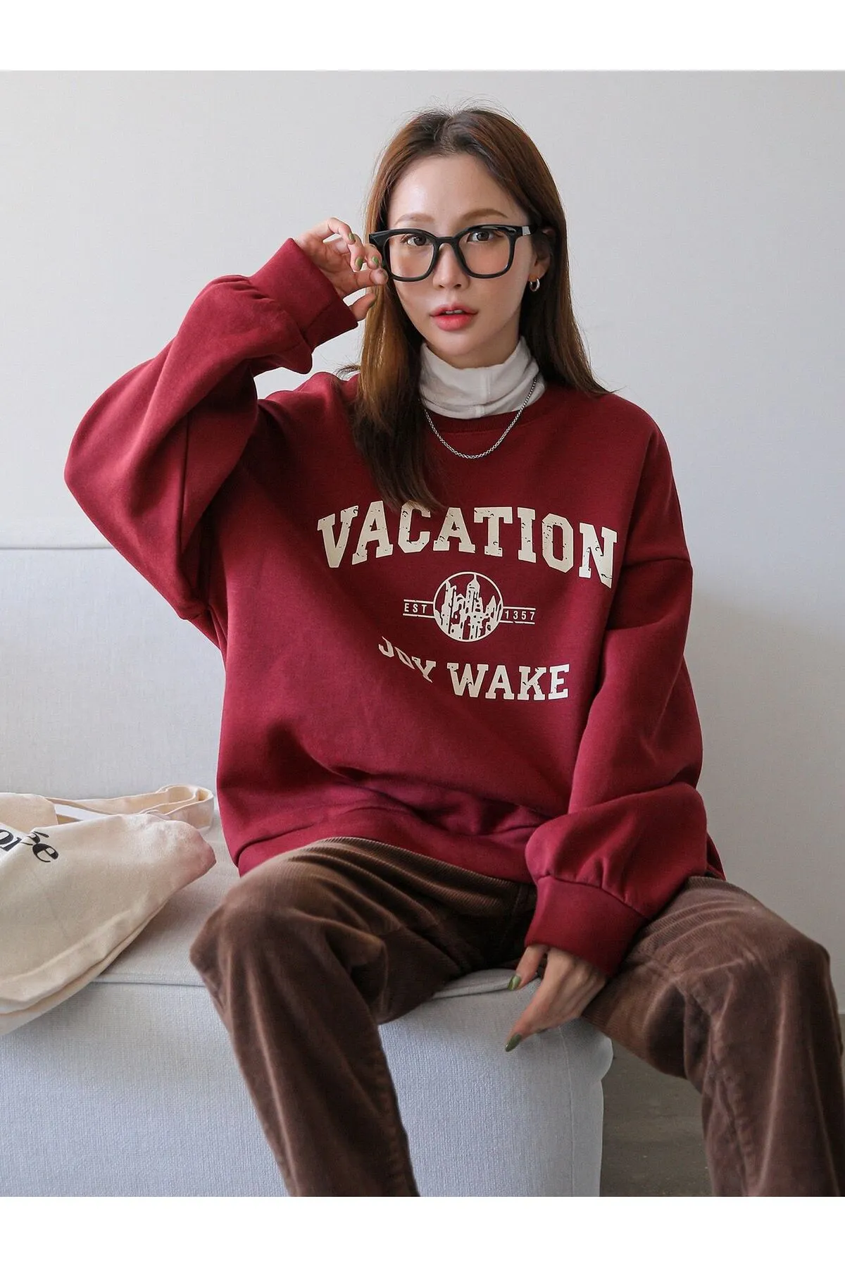 Know  Damen-Sweatshirt „Vacation Joy Wake“ in Burgunderrot, bedruckt, Oversize-Sweatshirt mit Rundhalsausschnitt