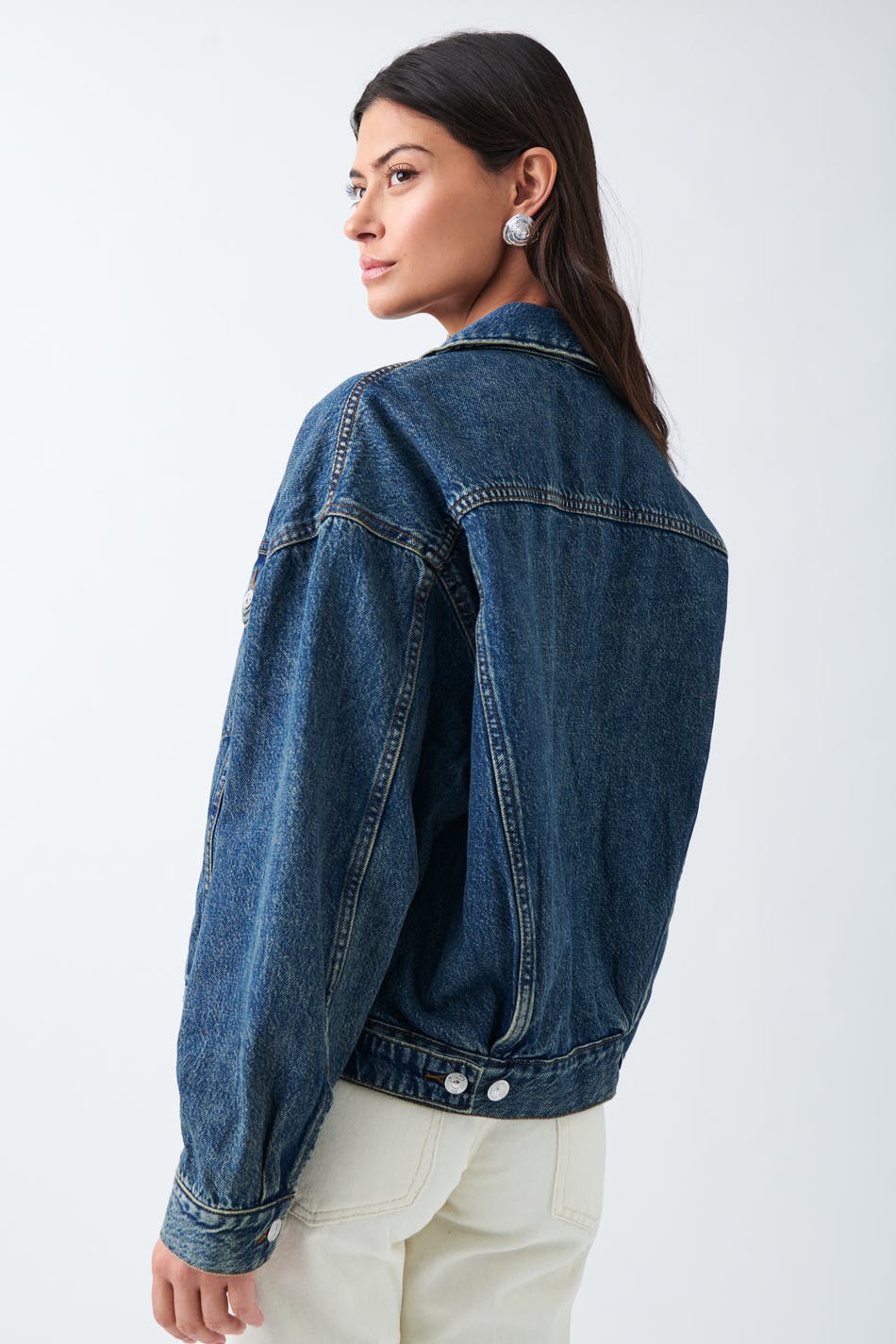 Loose denim jacket