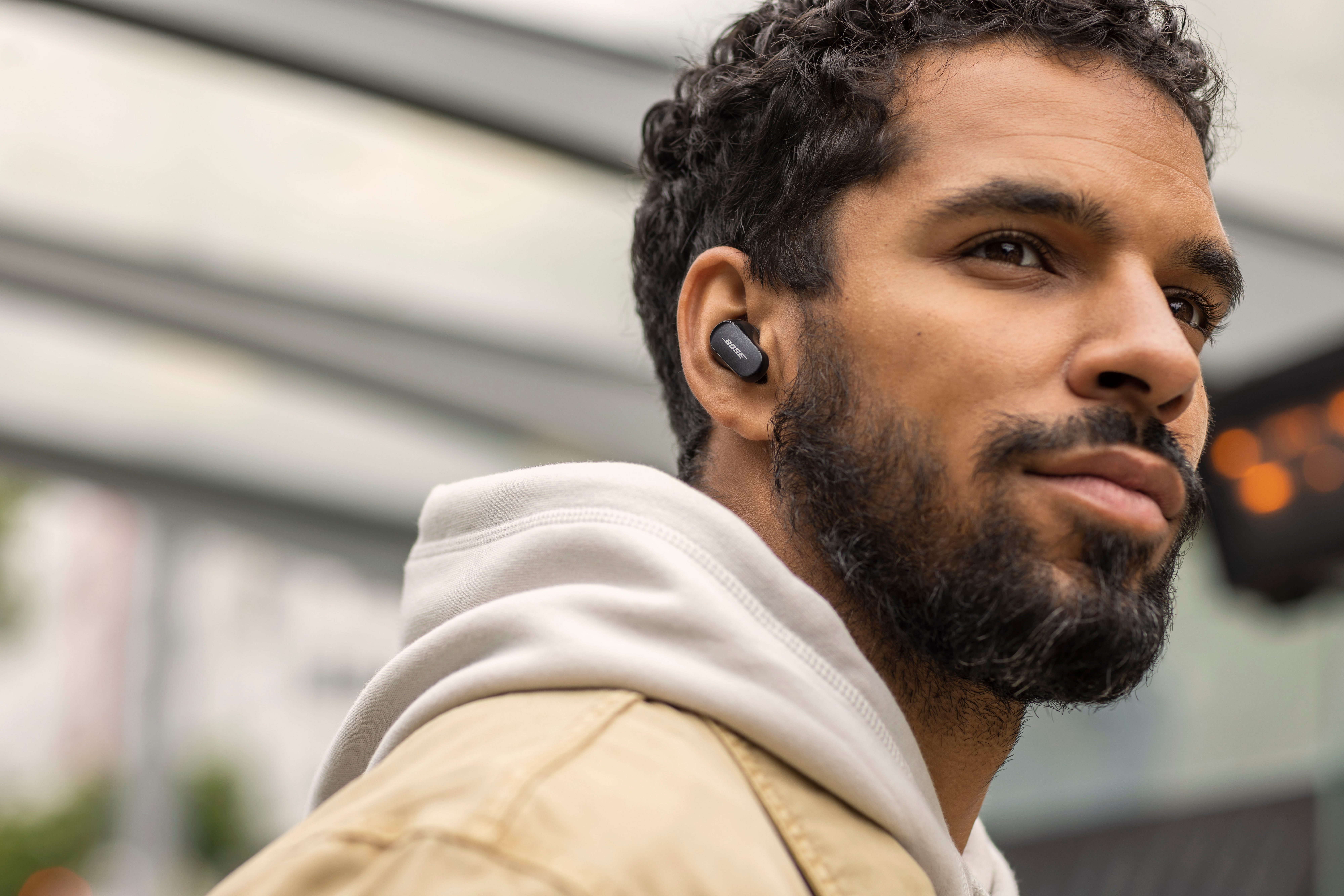 Bose QuietComfort® Earbuds II wireless In-Ear-Kopfhörer (Freisprechfunktion, Noise-Cancelling, integrierte Steuerung für Anrufe und Musik, Bluetooth, kabellose In-Ear-Kopfhörer mit Lärmreduzierung personalisiertem Klang)