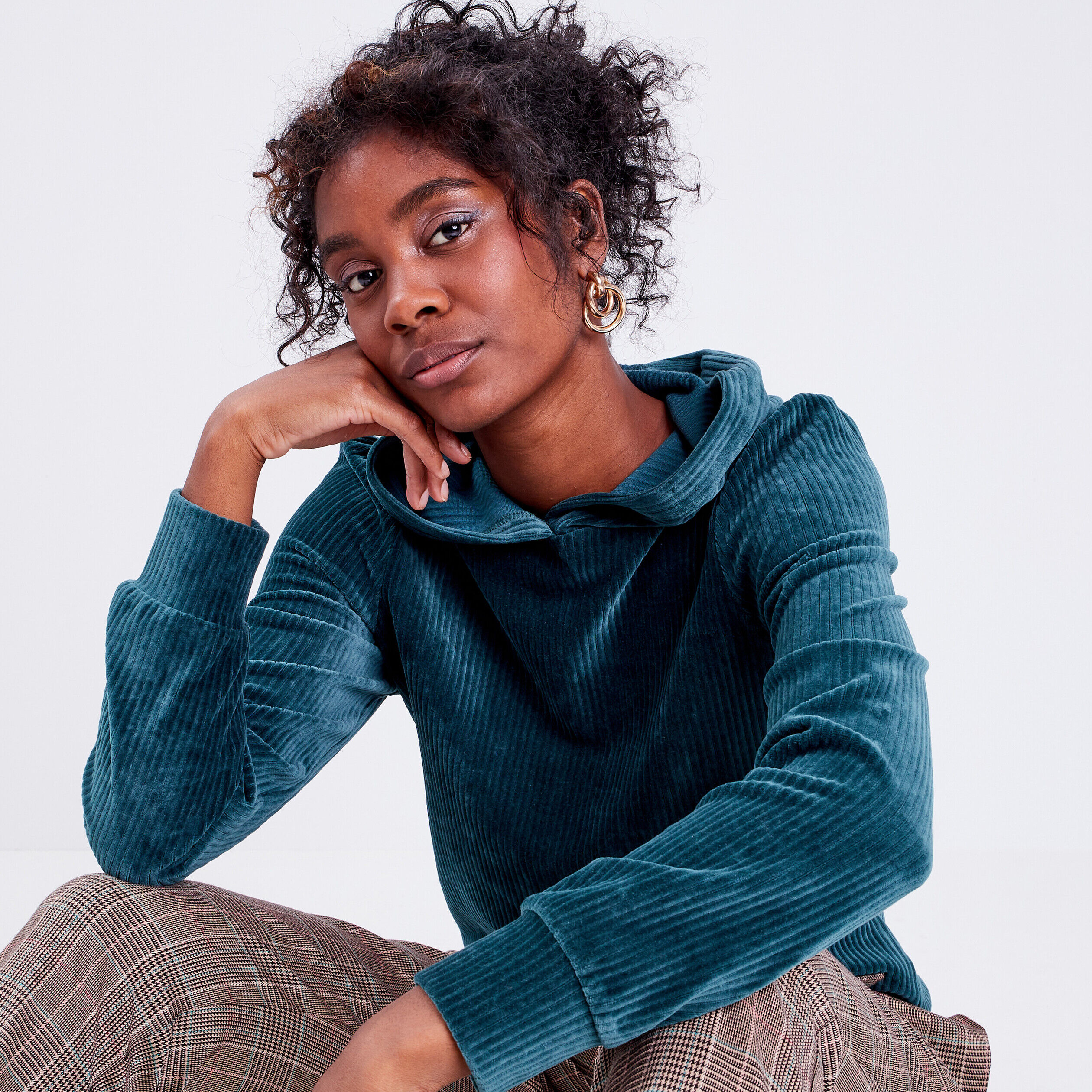 Sweat velours côtelé à capuche vert foncé femme | Cache Cache