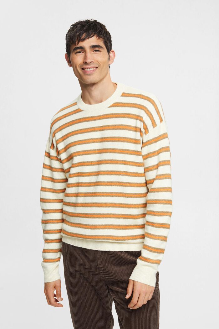 Strickpullover mit Streifen