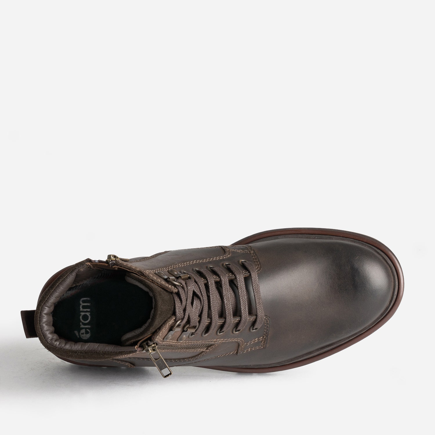 Boots à lacet marron en cuir à semelle cranté