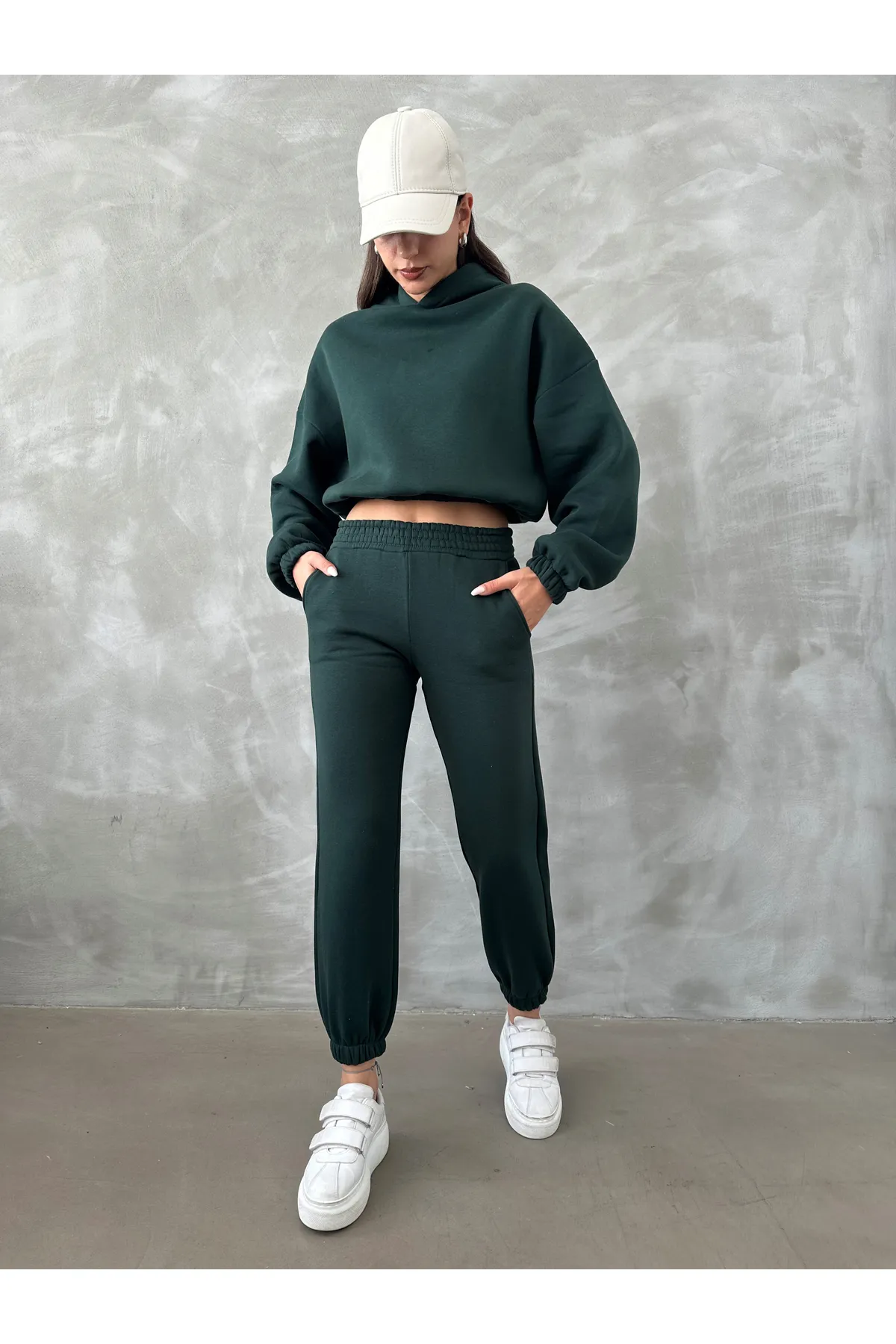 BEJNA  Basic-Trainingsanzug-Set für Damen aus grüner Baumwolle mit Fleece-Innenseite