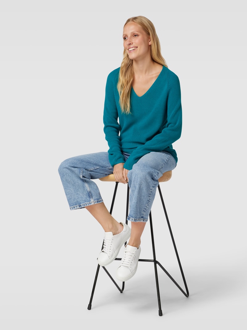 Strickpullover mit V-Ausschnitt in petrol