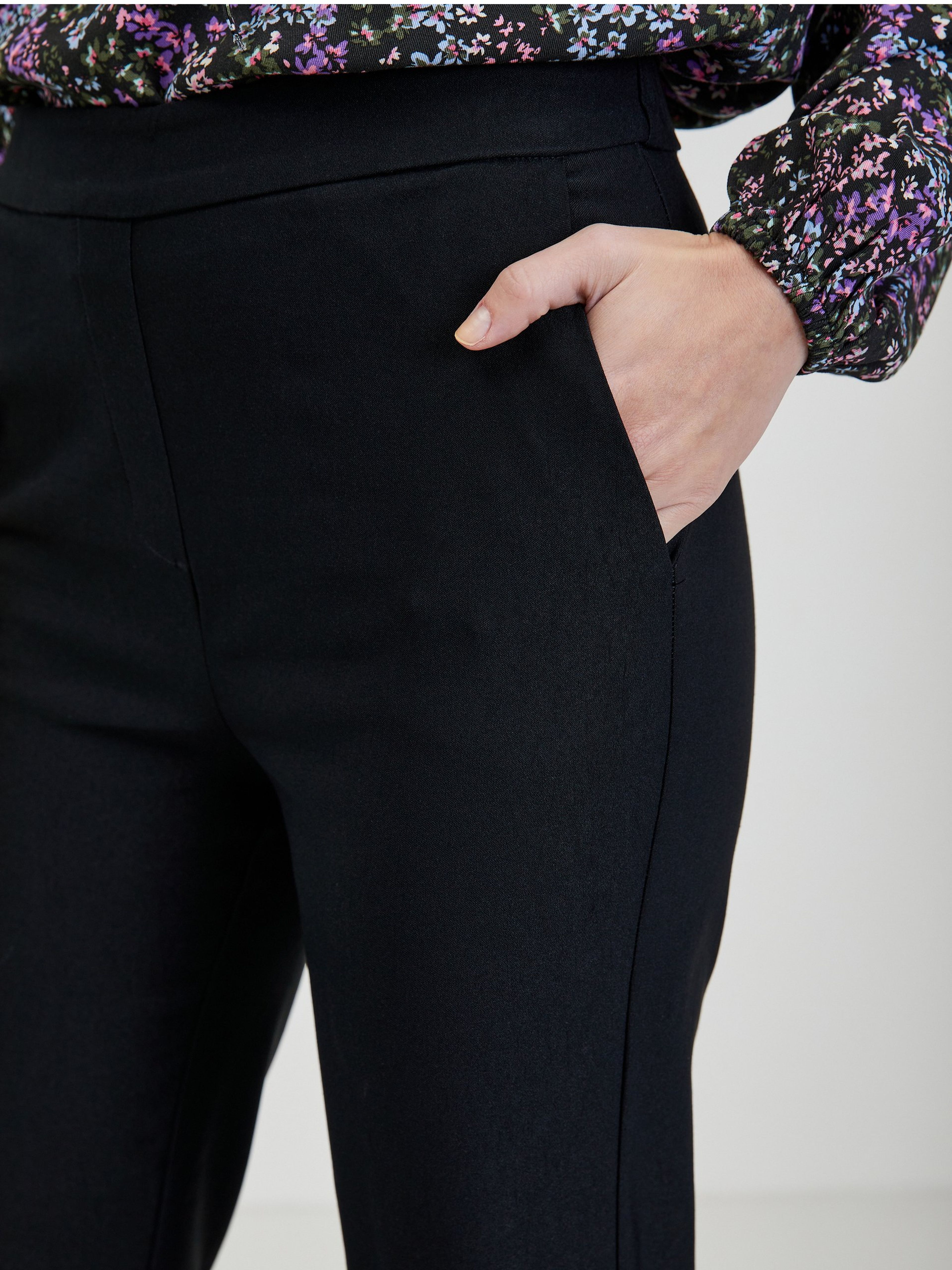 Schwarze Damenhose ORSAY