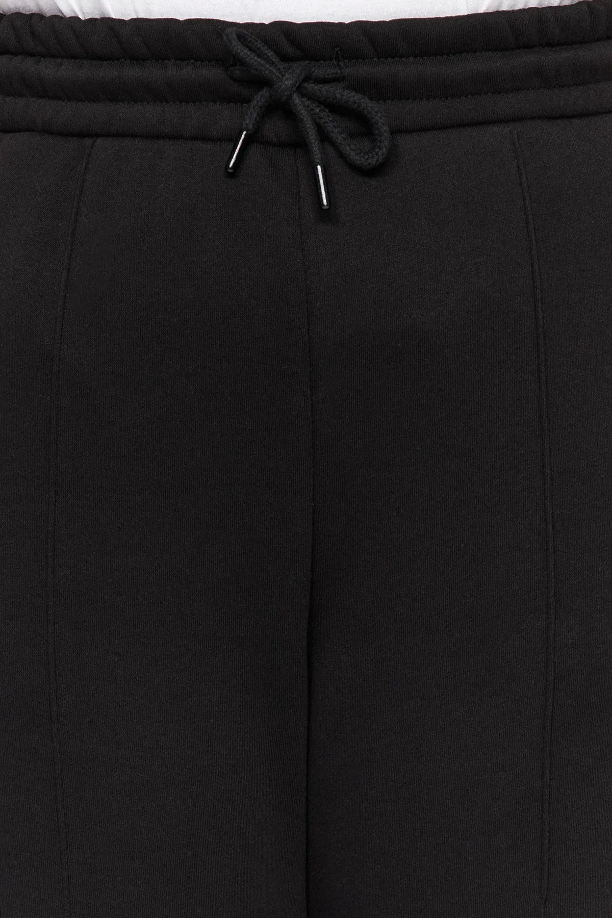 Trendyol Curve  Schwarze Strick-Jogginghose mit dickem Fleece-Futter TBBAW24AJ00000
