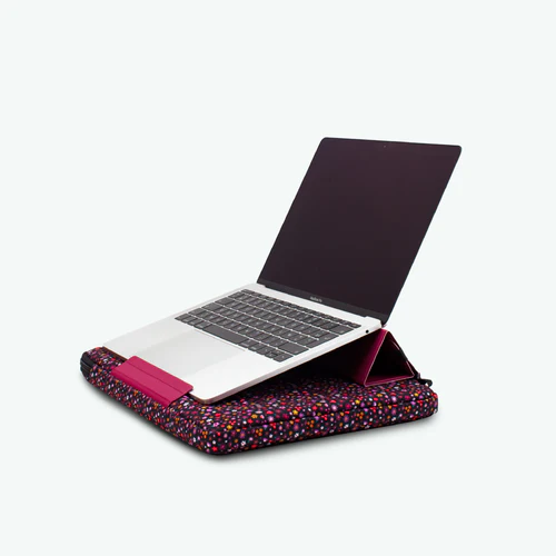 Downtown Los Angeles 15/16 inch Raspberry Laptop Sleeve