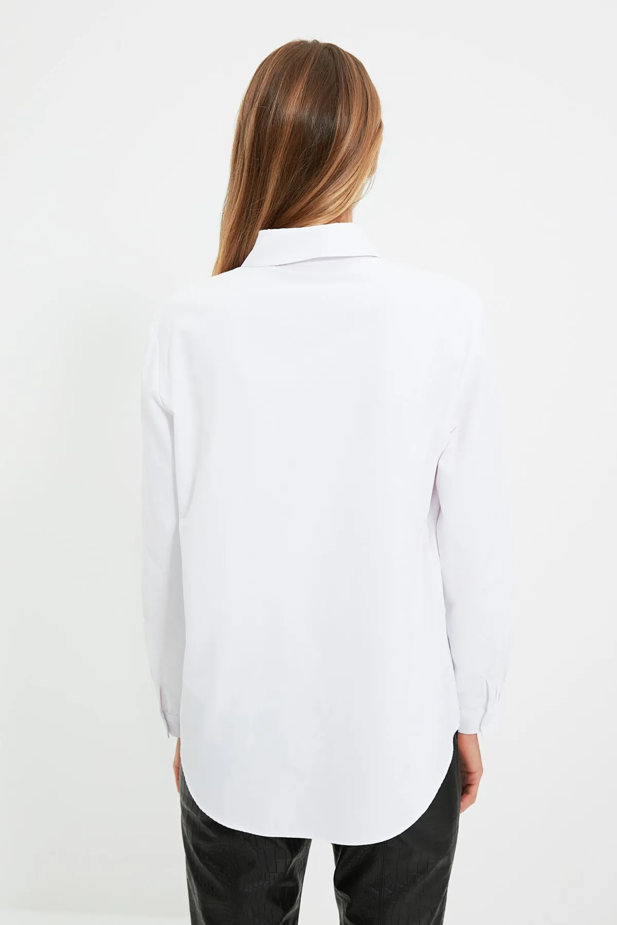 Trendyol Collection  Weißes gewebtes Hemd TPRAW22GO1061