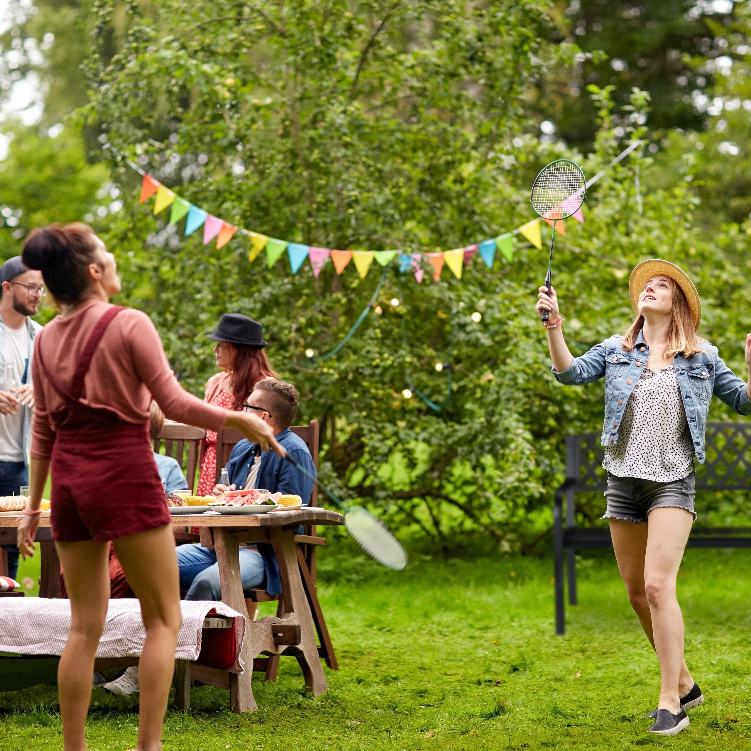 relaxdays Gartenbank Metall Gartenbank mit Flechtmuster