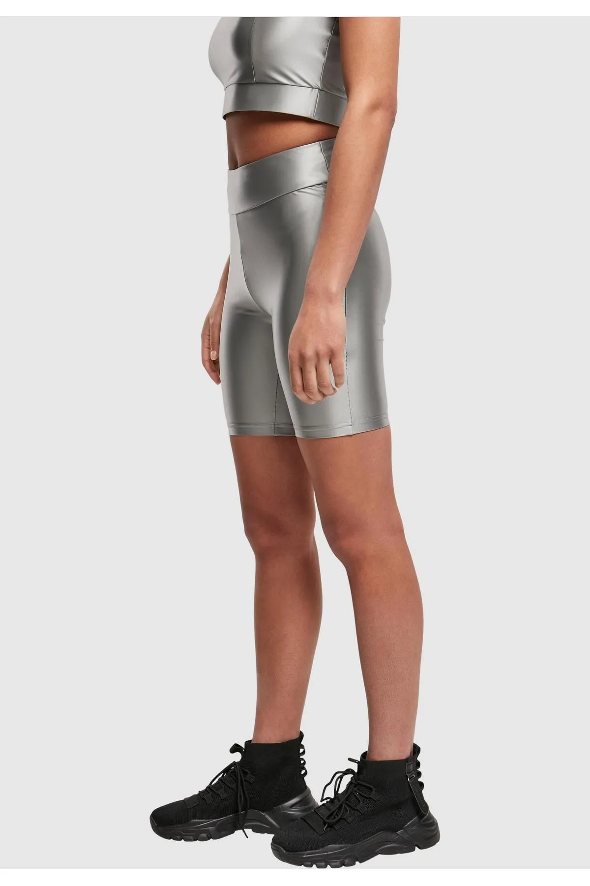 Urban Classics  Damen Ladies Highwaist Shiny Metallic Cycle Shorts