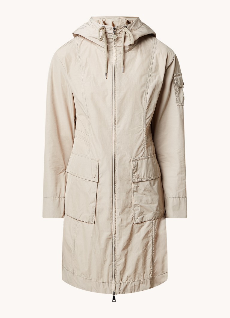 Parka Moncler cu buzunare cu clapă și glugă.