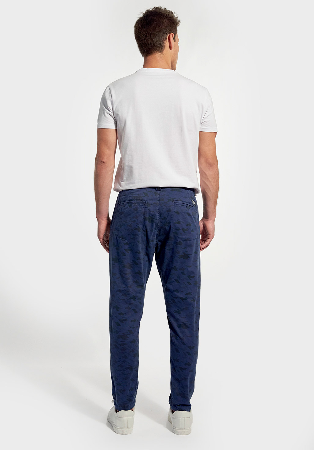 WAGON  Pantalon chino carrot slim bleu imprimé