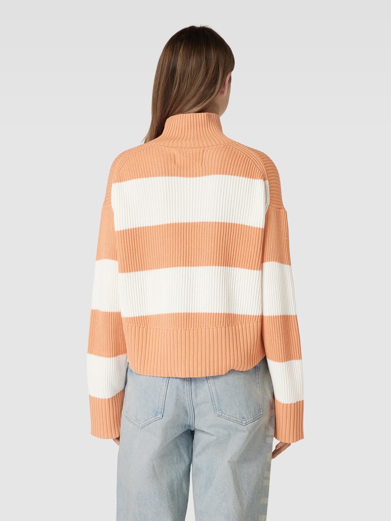 Rollkragenpullover mit Blockstreifen Modell 'CHUNKY' in orange