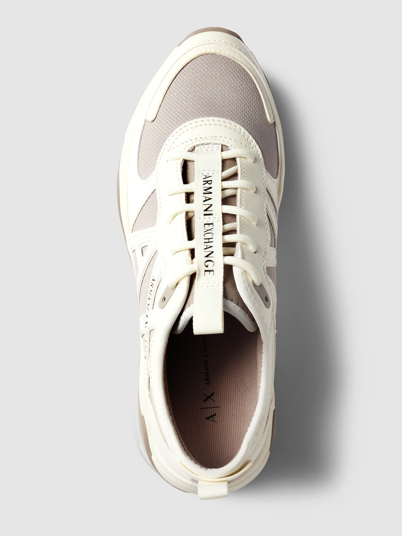 Sneaker in Two-Tone-Machart in beige