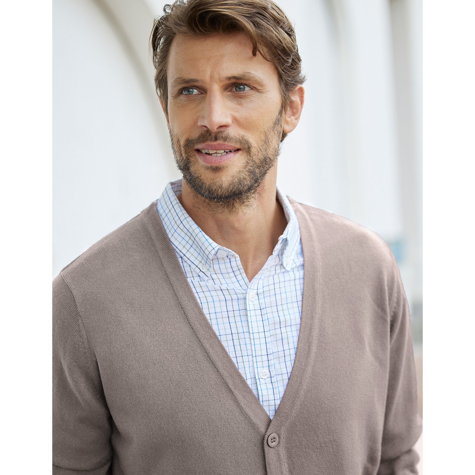Gilet boutonné manches longues