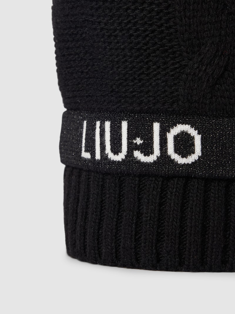 Pudelmütze mit Label-Print in schwarz