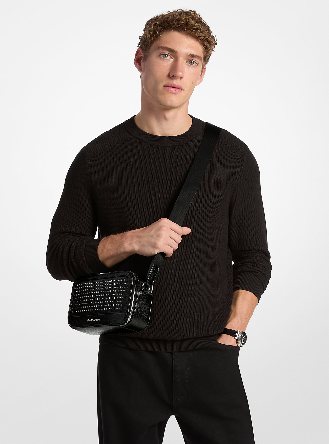 Hudson Grommeted Leather Skulderveske - SVART
