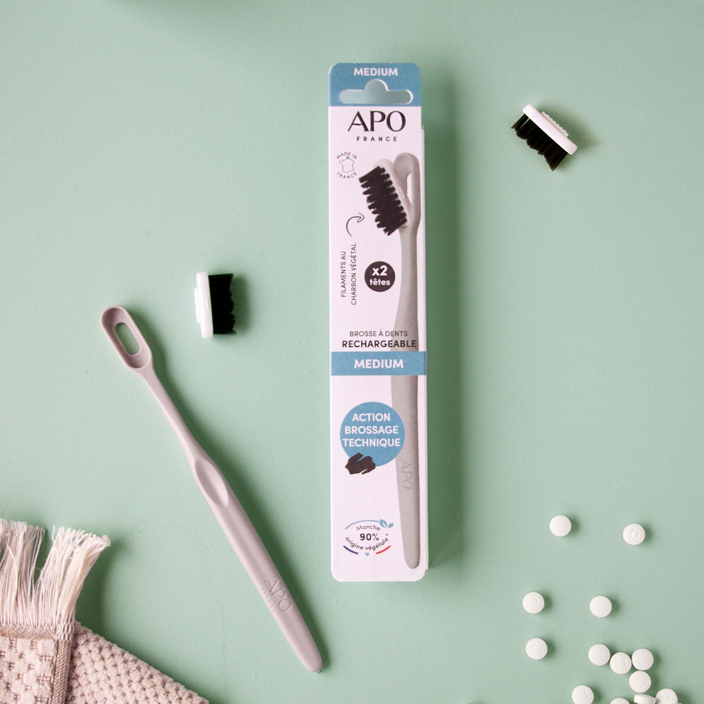 APO France BROSSE À DENTS RECHARGEABLE : 1 MANCHE + 2 TÊTES MEDIUM Brosse à Dents